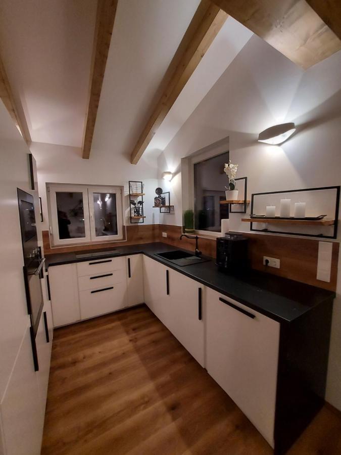 Auszeit Steiraland Penthouse 9 Mit Grossen Balkon Und Parkplatz Apartment Leoben  Luaran gambar