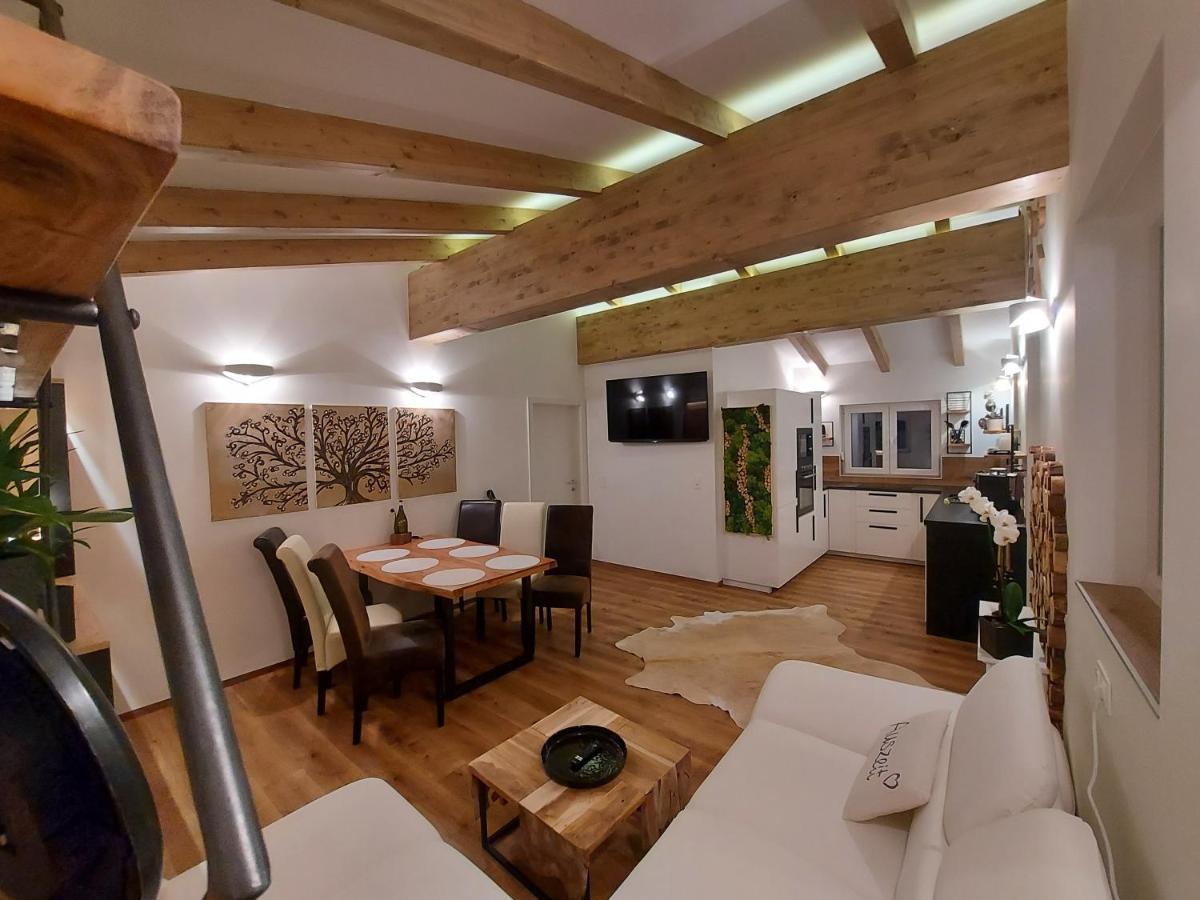 Auszeit Steiraland Penthouse 9 Mit Grossen Balkon Und Parkplatz Apartment Leoben  Luaran gambar