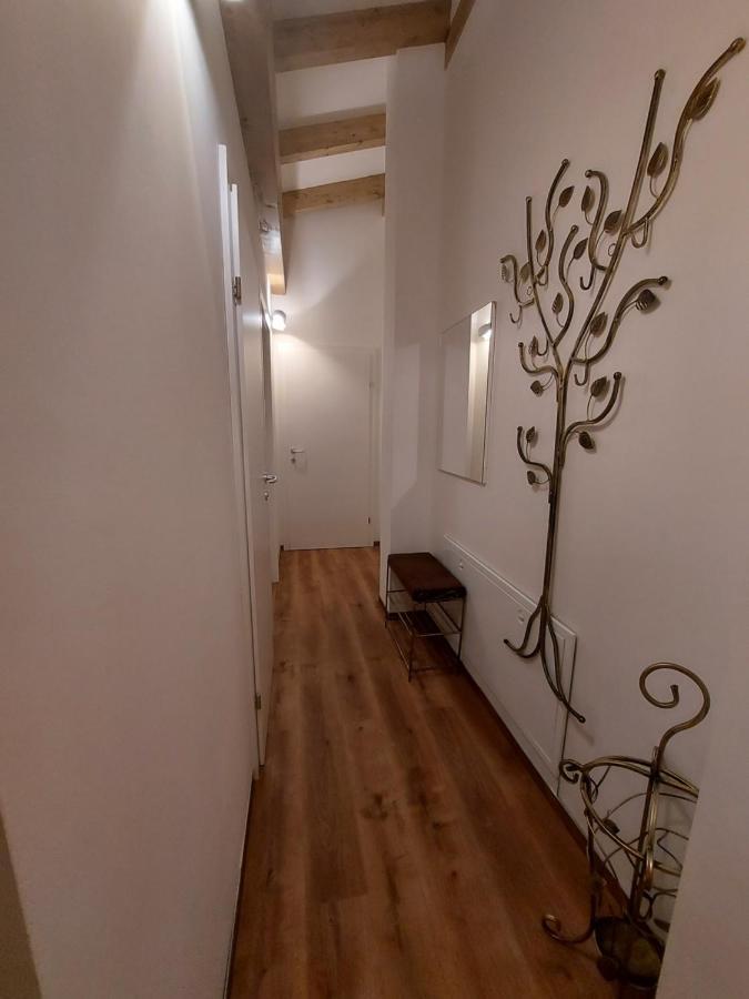 Auszeit Steiraland Penthouse 9 Mit Grossen Balkon Und Parkplatz Apartment Leoben  Luaran gambar