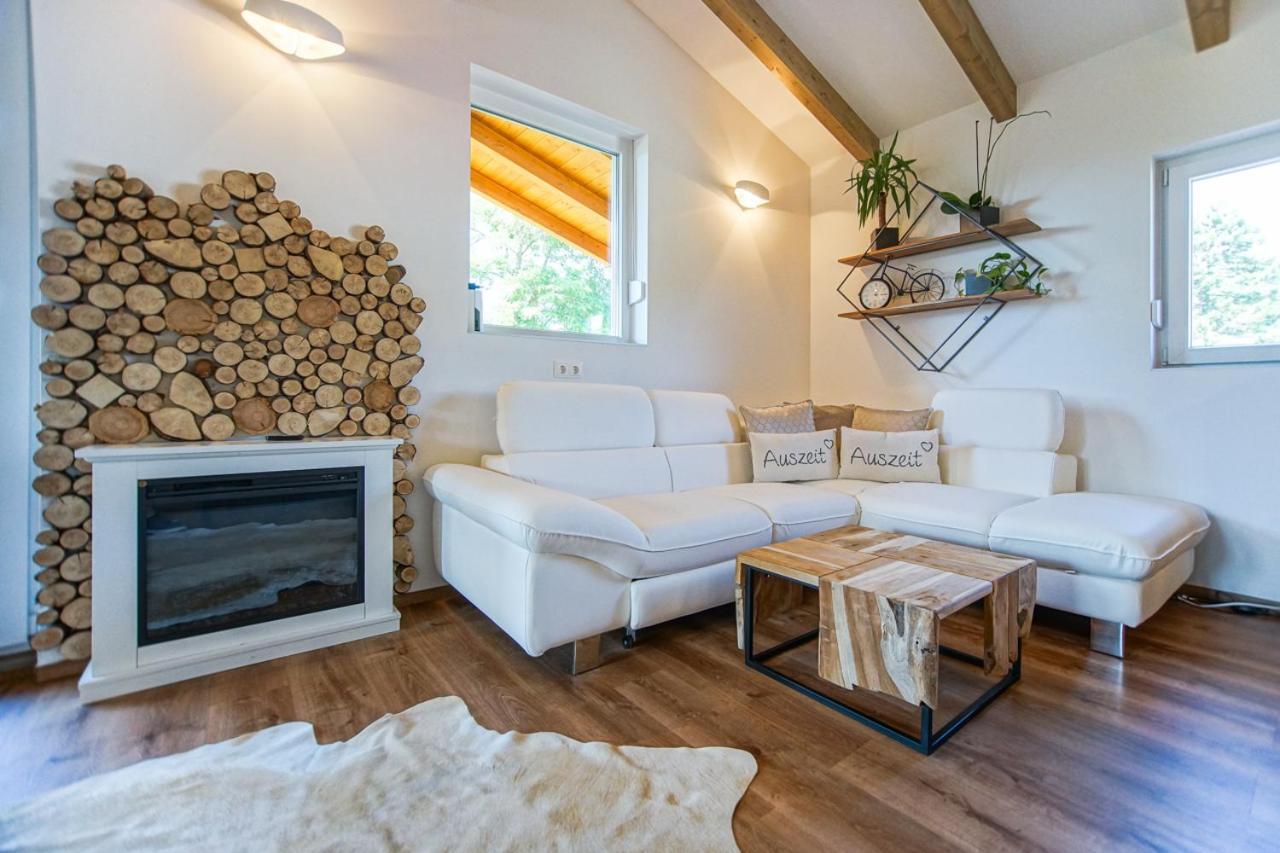 Auszeit Steiraland Penthouse 9 Mit Grossen Balkon Und Parkplatz Apartment Leoben  Luaran gambar