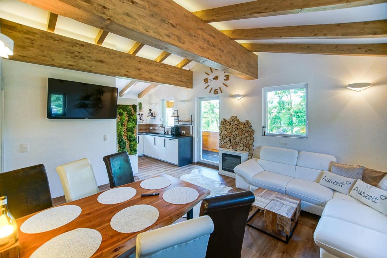 Auszeit Steiraland Penthouse 9 Mit Grossen Balkon Und Parkplatz Apartment Leoben  Luaran gambar